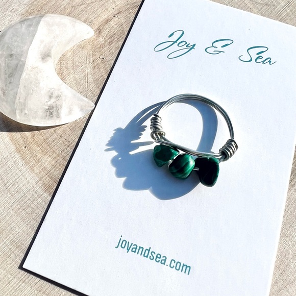 Malachite Crystal Ring Size 7 - Picture 4 of 8